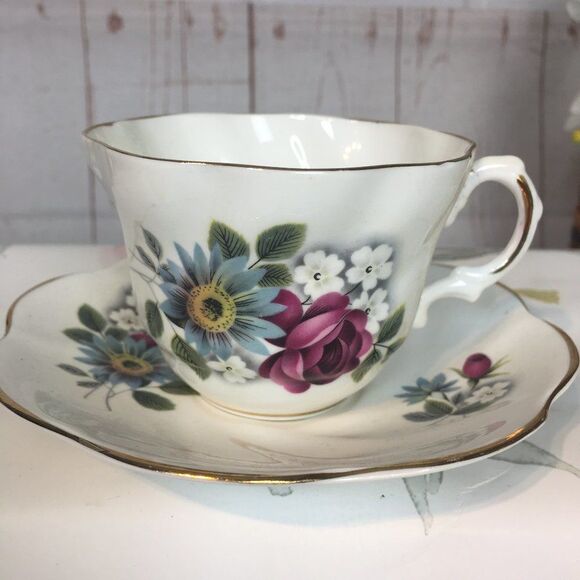So Pretty Vintage Lefton Purple Rose Bone China Floral Teacup Set Cottage Shabby - Picture 1 of 10